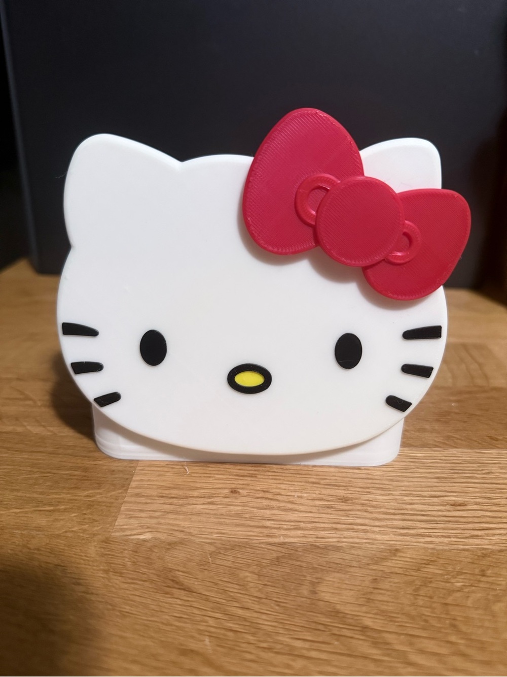 BRAND NEW Hello Kitty White Face Holder with Pink Bow